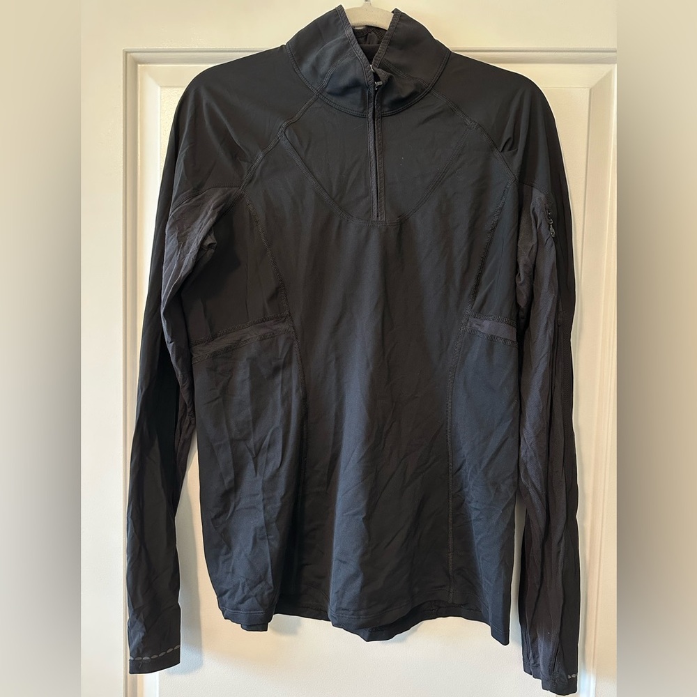 Lululemon women’s black quarter zip athletic top